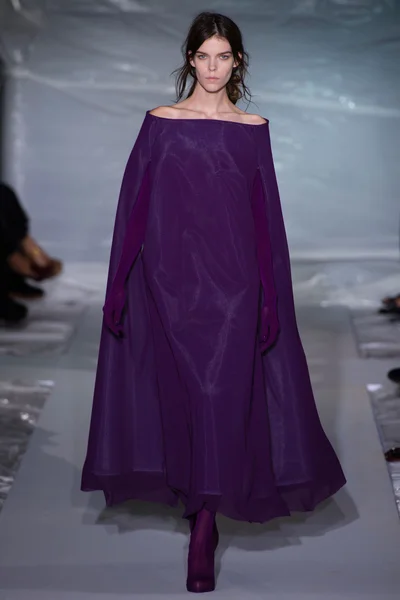 Look 34